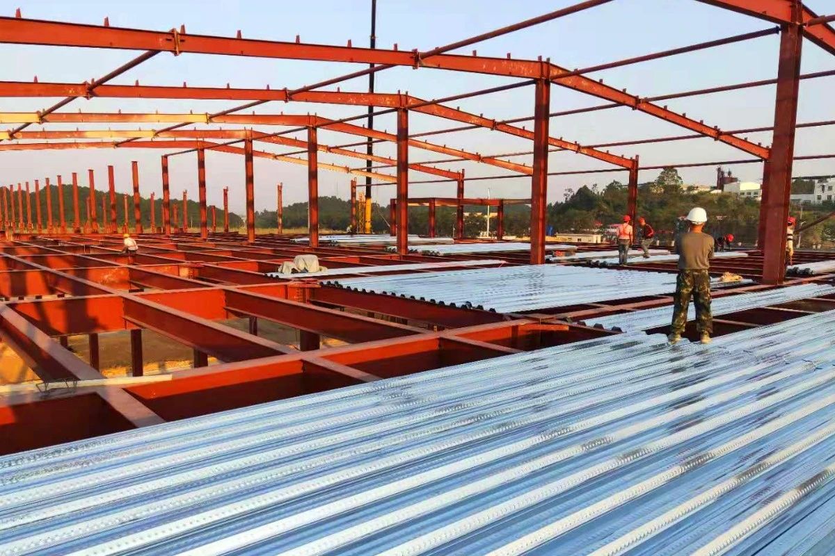 তীখাৰ গঠন গুদামৰ ছাদৰ লিকেজৰ পৰিচয়